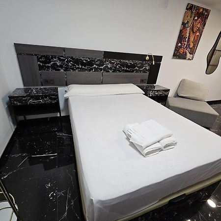 Apartamentos Benidorm Black Extérieur photo